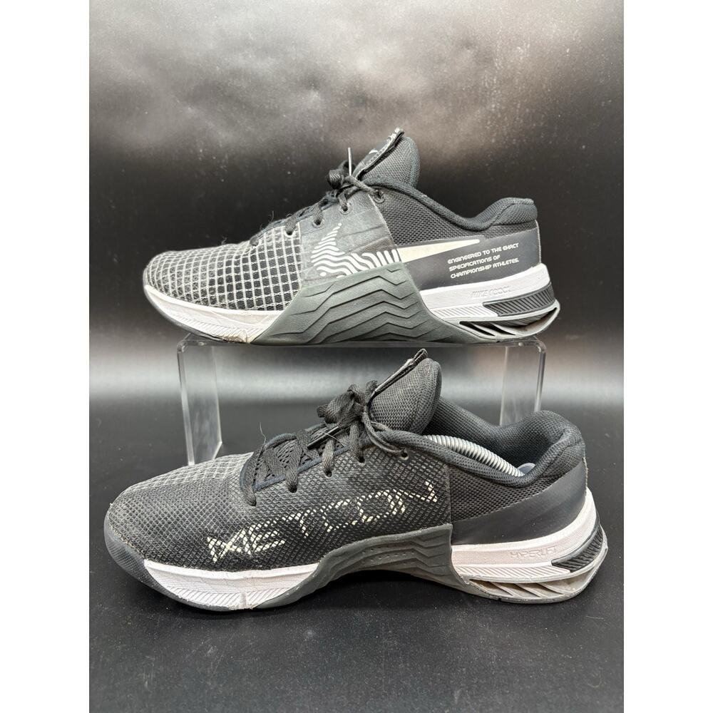 Nike Metcon 8 Sneakers Womens Size 8 Black Dark Smoke Gray Weightlifting Shoes - Picture 2 of 7